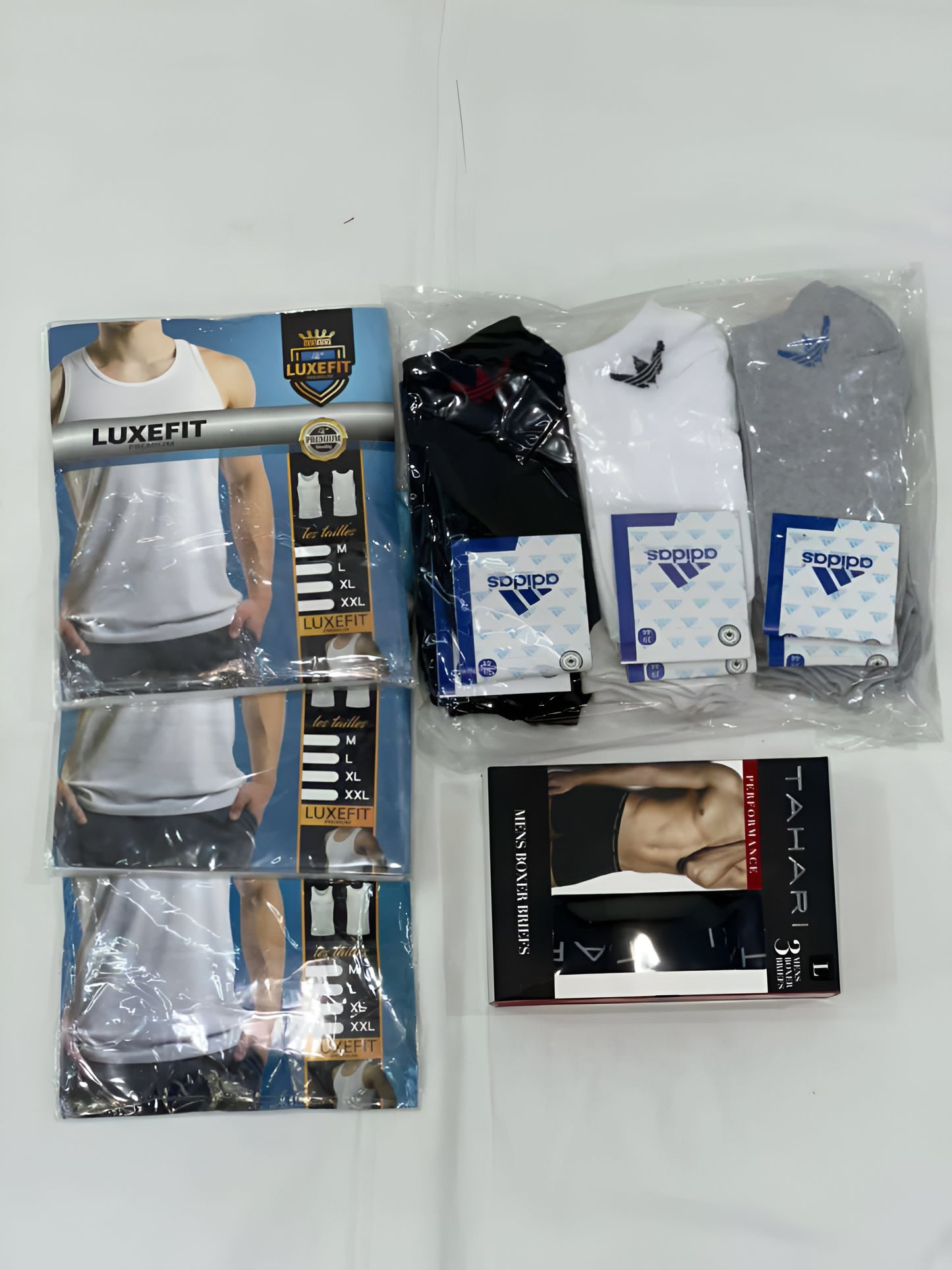 Pack Homme : 3 Débardeur, 3 Boxers & 12 Chaussettes